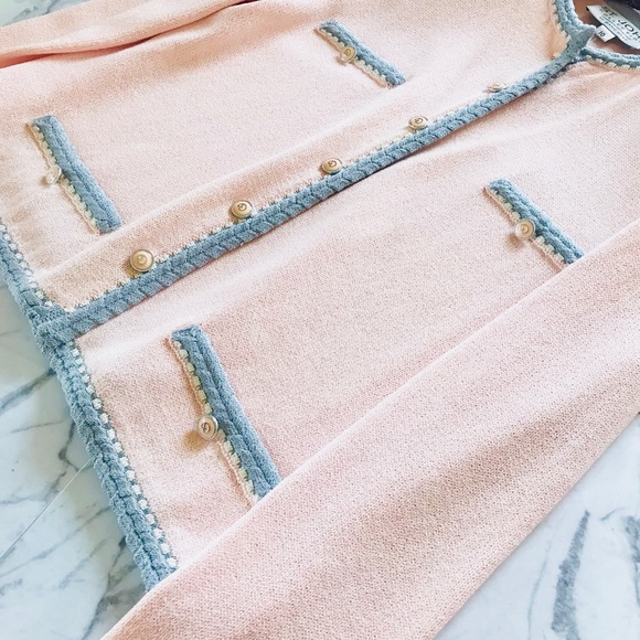 ✨Luxury✨ St. John blush pink knit jacket - Picture 8 of 8